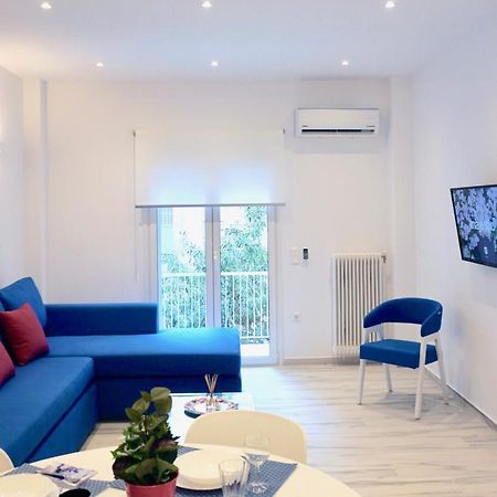 Central, Bright Apt In Athens Near Metro Luaran gambar